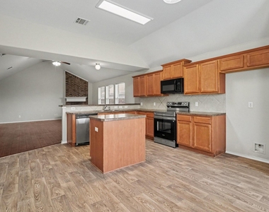 2073 Joyner Ranch Road - Photo Thumbnail 12