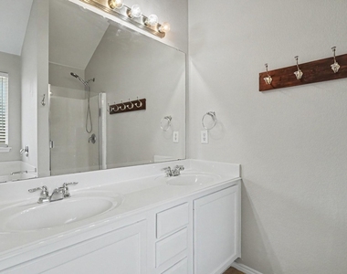 2073 Joyner Ranch Road - Photo Thumbnail 16