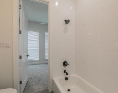 682 W Main Street - Photo Thumbnail 18