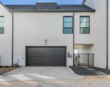 682 W Main Street - Photo Thumbnail 2