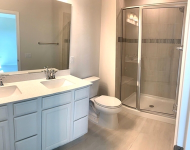 3804 Lancove Way - Photo Thumbnail 6