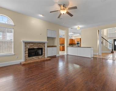 3607 Flagstone Drive - Photo Thumbnail 10