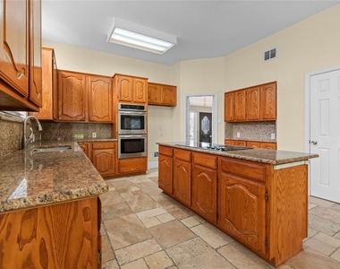 3607 Flagstone Drive - Photo Thumbnail 6