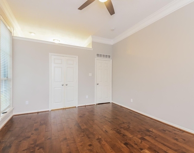 3152 Bourbon Street - Photo Thumbnail 10