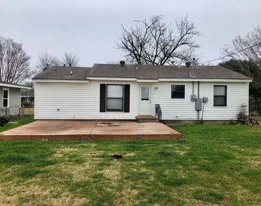 1425 Marion Drive - Photo Thumbnail 11