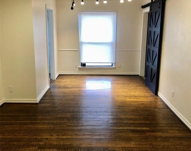 1425 Marion Drive - Photo Thumbnail 2