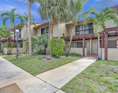 4924 Sheridan Street - Photo Thumbnail 1