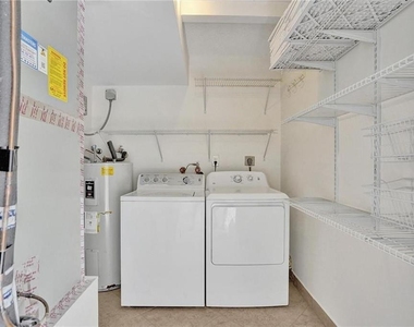4924 Sheridan Street - Photo Thumbnail 25