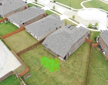 3018 Montrose Court - Photo Thumbnail 23
