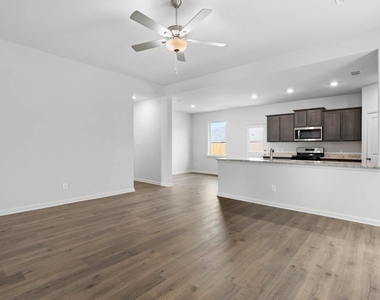 9612 Stranton Drive - Photo Thumbnail 4