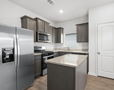 1609 Harvester Drive - Photo Thumbnail 1