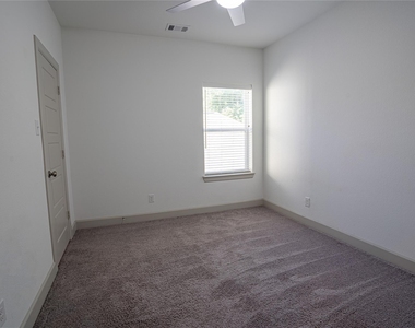 1577 Jackson Street - Photo Thumbnail 29