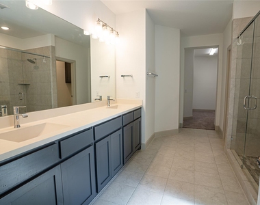 1577 Jackson Street - Photo Thumbnail 18