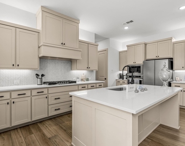 9540 Hedge Street - Photo Thumbnail 15