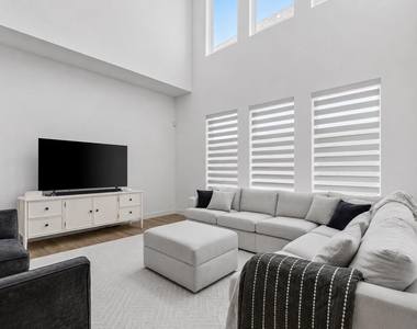 9540 Hedge Street - Photo Thumbnail 6