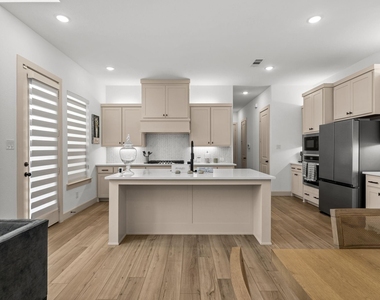 9540 Hedge Street - Photo Thumbnail 12