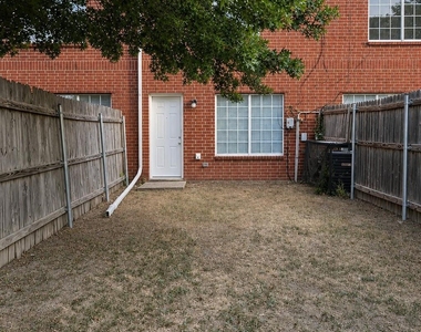 4011 Preferred Place - Photo Thumbnail 11