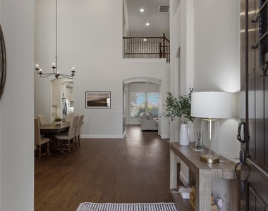 2801 Seabiscuit Road - Photo Thumbnail 4