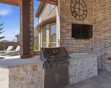 2801 Seabiscuit Road - Photo Thumbnail 36