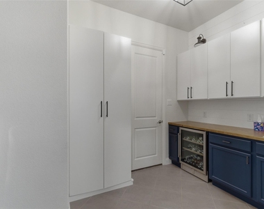 2801 Seabiscuit Road - Photo Thumbnail 30