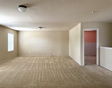 10687 Midway Drive - Photo Thumbnail 14