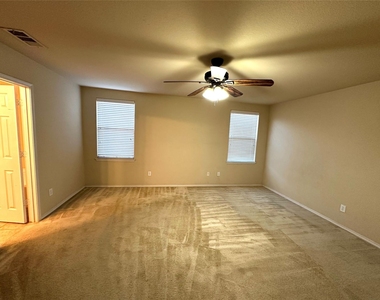 10687 Midway Drive - Photo Thumbnail 8