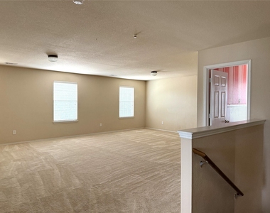 10687 Midway Drive - Photo Thumbnail 15