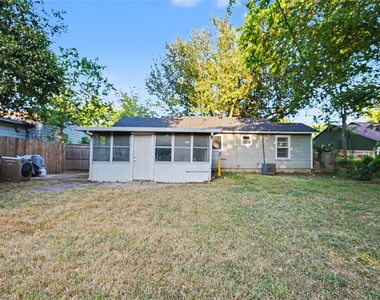 5008 Gilbert Drive - Photo Thumbnail 16