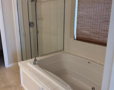 909 White Porch Avenue - Photo Thumbnail 14
