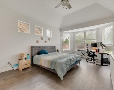 5805 Fuder Drive - Photo Thumbnail 11