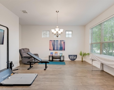 5805 Fuder Drive - Photo Thumbnail 14