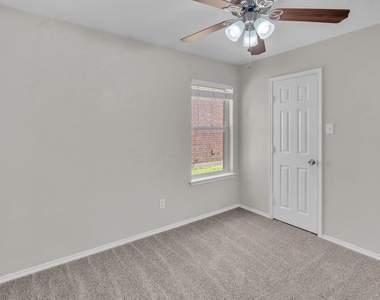 11829 Gold Creek Drive E - Photo Thumbnail 19