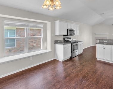 11829 Gold Creek Drive E - Photo Thumbnail 4