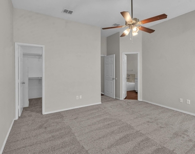 11829 Gold Creek Drive E - Photo Thumbnail 11