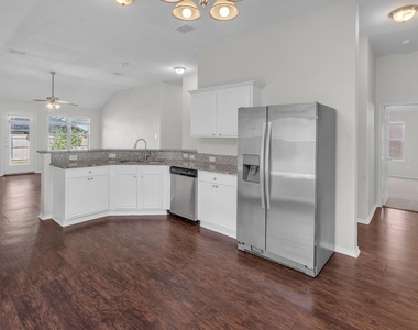 11829 Gold Creek Drive E - Photo Thumbnail 7