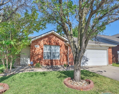 11829 Gold Creek Drive E - Photo Thumbnail 1