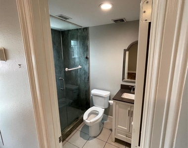 3101 Commerce Street - Photo Thumbnail 21