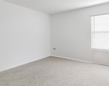8617 Thicket Ridge Street - Photo Thumbnail 21