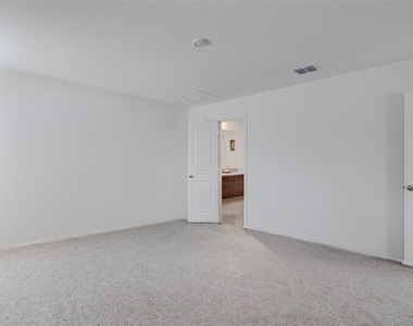 8617 Thicket Ridge Street - Photo Thumbnail 5