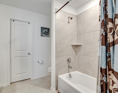 8617 Thicket Ridge Street - Photo Thumbnail 7