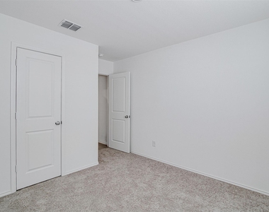 8617 Thicket Ridge Street - Photo Thumbnail 24