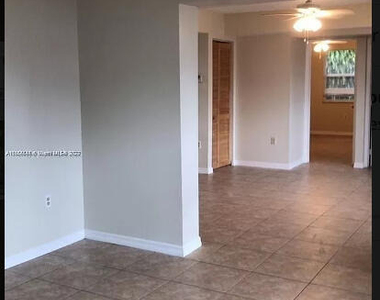 1546 Ne 32nd Street - Photo Thumbnail 15