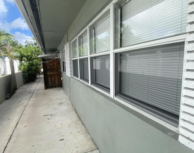 1546 Ne 32nd Street - Photo Thumbnail 28