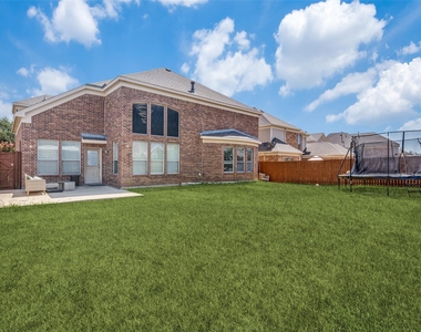 6951 Seascape Drive - Photo Thumbnail 11