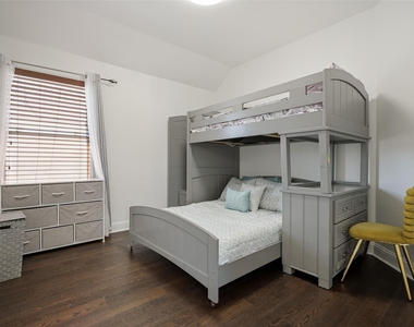 6951 Seascape Drive - Photo Thumbnail 9
