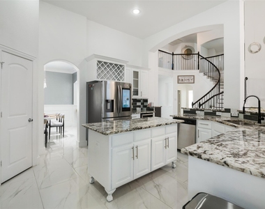 6951 Seascape Drive - Photo Thumbnail 2