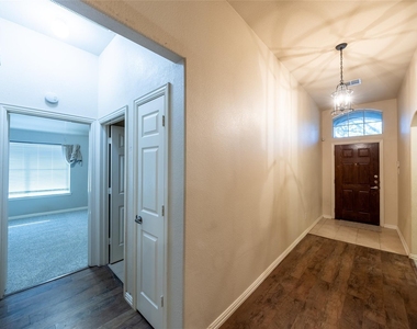 8100 Raven Court - Photo Thumbnail 5