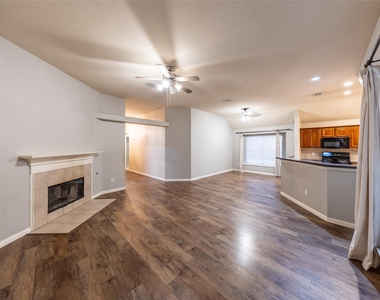 8100 Raven Court - Photo Thumbnail 10
