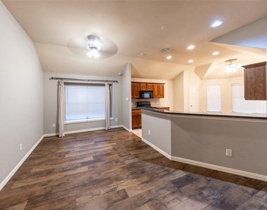 8100 Raven Court - Photo Thumbnail 11