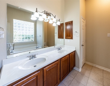 8100 Raven Court - Photo Thumbnail 22